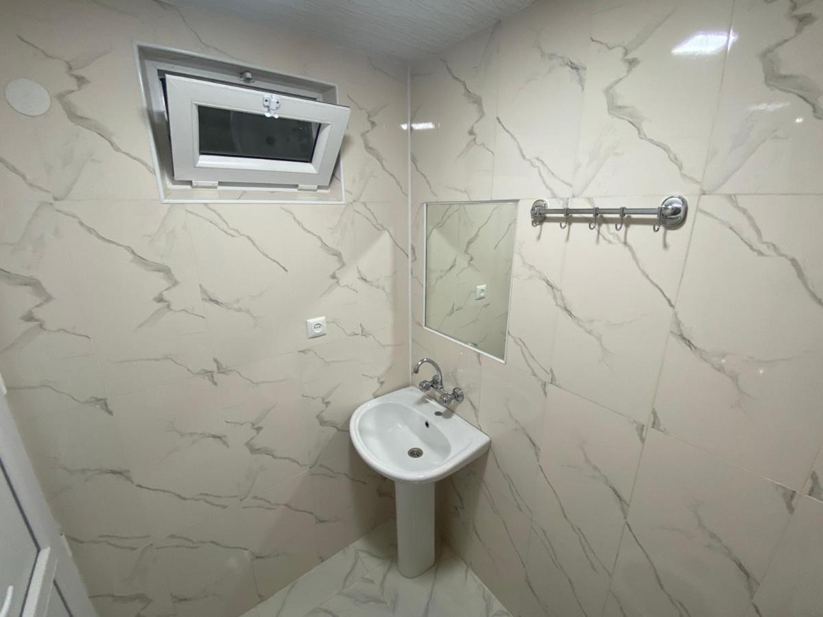 Guesthouse Luka Kutaisi Exterior photo