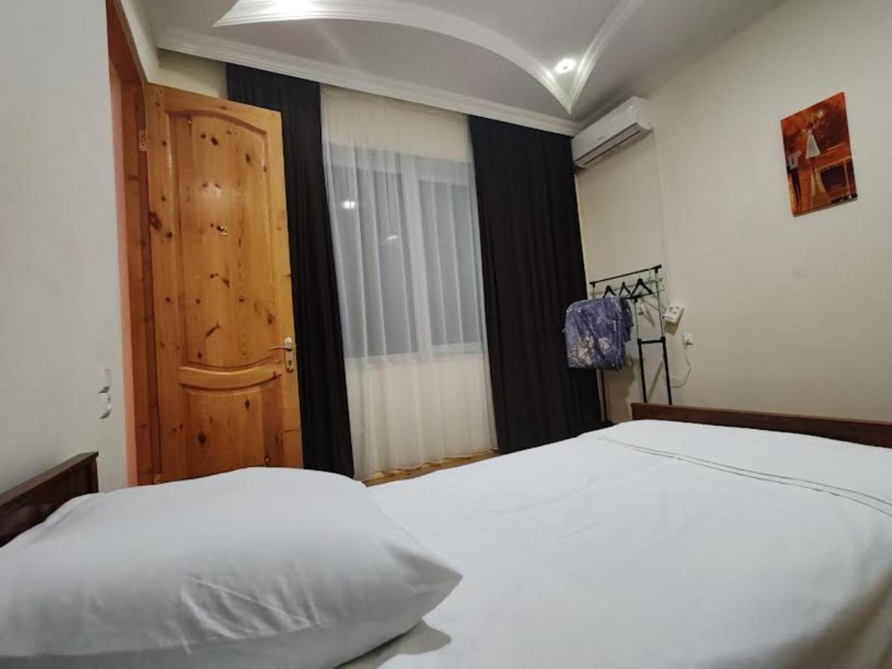 Guesthouse Luka Kutaisi Exterior photo